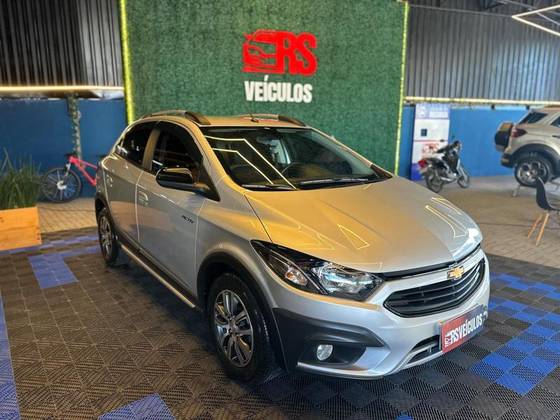 CHEVROLET ONIX 1.4 MPFI ACTIV 8V FLEX 4P AUTOMÁTICO CHEVROLET ONIX 1.4 MPFI ACTIV 8V FLEX 4P AUTOMÁTICO